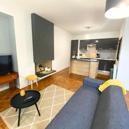 Le 107 - Poitiers - Chu - La Conciergerie. Apartamento Exterior foto