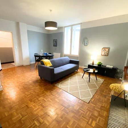 Le 107 - Poitiers - Chu - La Conciergerie. Apartamento Exterior foto